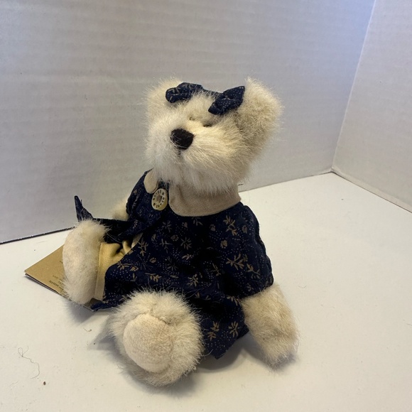 1999 Vintage Boyds Bear J.B. Bean and Associates Mindy Small L/E stuffed animal - Picture 4 of 6